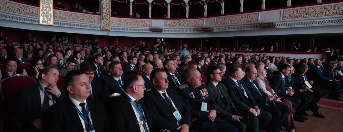 На форуме «Малая родина — сила России» в Астрахани обсудили ориентиры управленца и важность доверия граждан